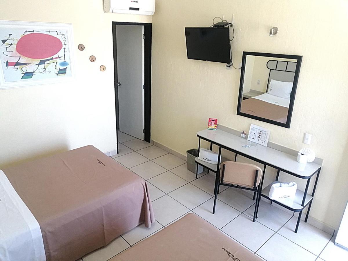 Hotel Plaza Bandera Revolucion Гуадалахара Екстериор снимка